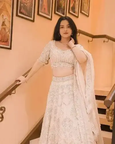 Escort Patratu